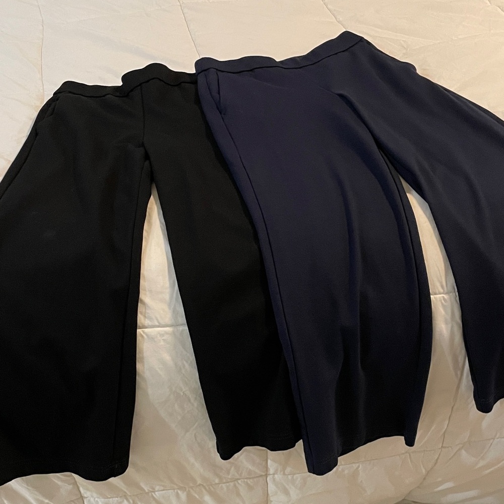 Gloria Vanderbilt small cropped Navy and black Pants